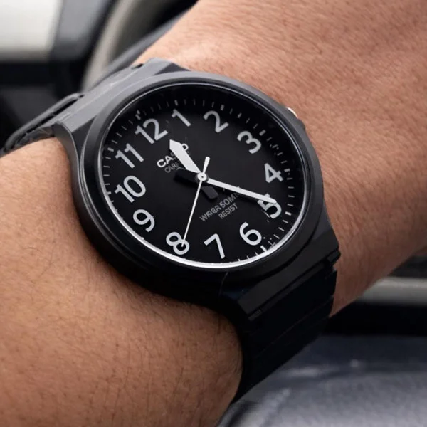 Мужские часы Casio MW-240-1B фото 5