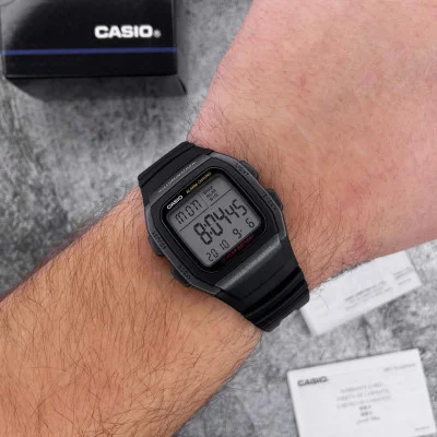 Чоловічий годинник Casio W-96H-1B
