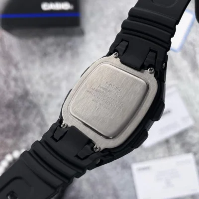 Чоловічий годинник Casio W-96H-1B