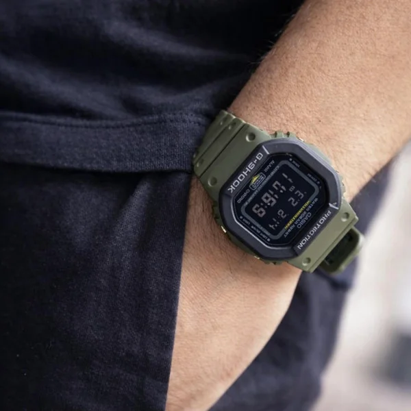 Чоловічий годинник Casio DW-5610SU-3 фото 8