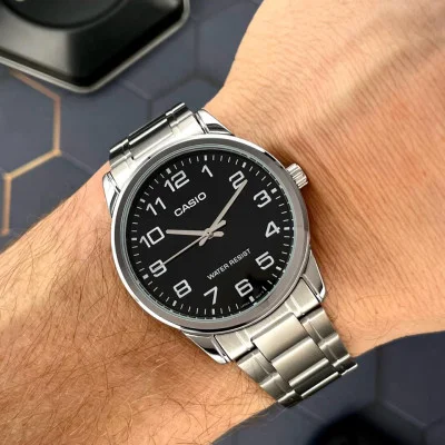 Чоловічий годинник Casio MTP-V001D-1B