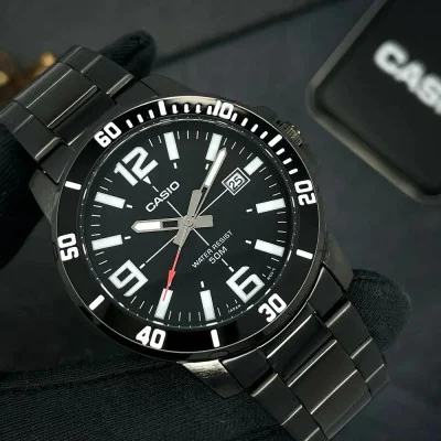 Чоловічий годинник Casio MTP-VD01B-1B