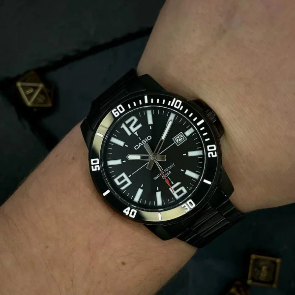 Чоловічий годинник Casio MTP-VD01B-1B фото 3