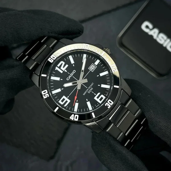 Чоловічий годинник Casio MTP-VD01B-1B фото 4