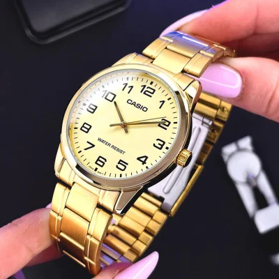 Чоловічий годинник Casio MTP-V001G-9B