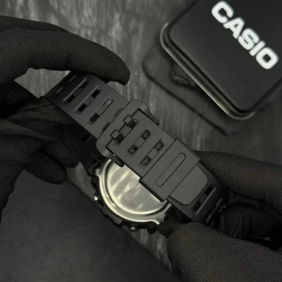 Чоловічий годинник Casio AE-1500WHX-1A