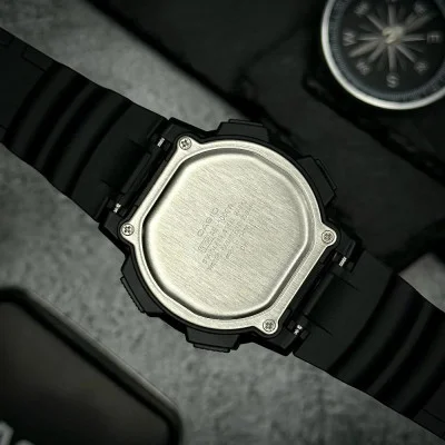 Чоловічий годинник Casio AE-1000W-1A