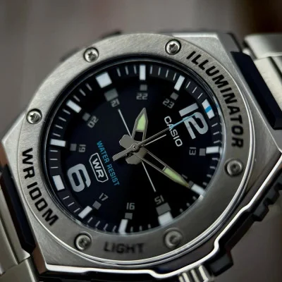 Чоловічий годинник Casio MWA-100HD-1A