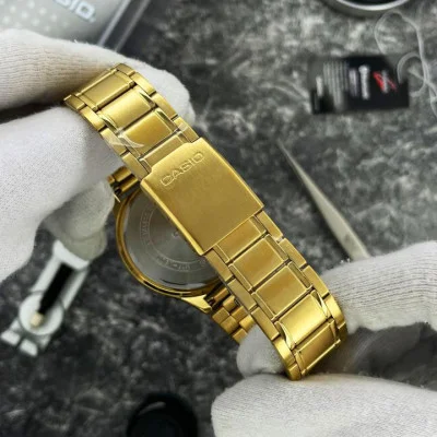 Чоловічий годинник Casio MTP-V300G-7A