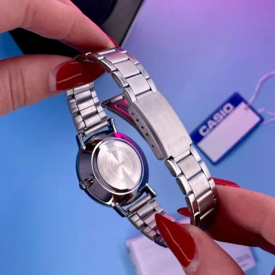 Жіночий годинник Casio LTP-VT02D-1A