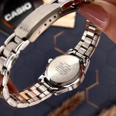 Женские часы Casio LTP-1215A-2A2