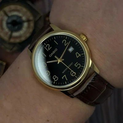 Чоловічий годинник Casio MTP-V002GL-1B