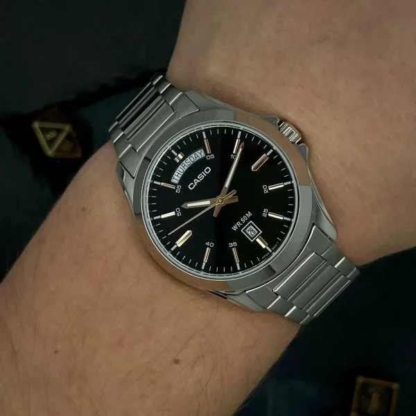 Чоловічий годинник Casio MTP-1370D-1A2 фото 4