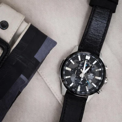 Мужские часы Casio EFR-303L-1A
