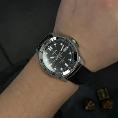 Чоловічий годинник Casio MTP-VD01L-1E