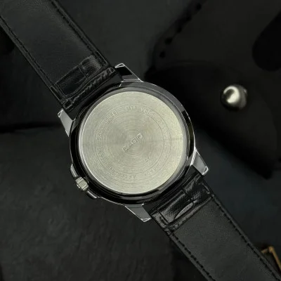 Чоловічий годинник Casio MTP-VD01L-1E