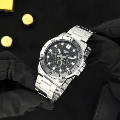 Чоловічий годинник Casio MTP-VD300D-1E