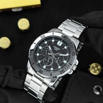 Чоловічий годинник Casio MTP-VD300D-1E
