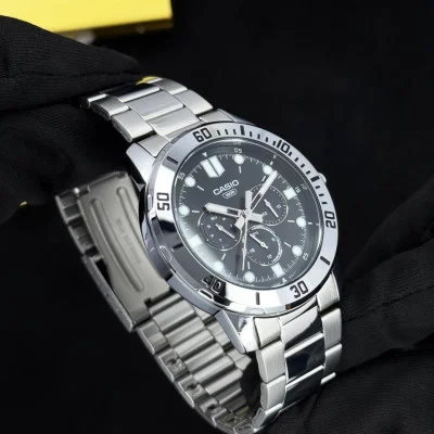 Чоловічий годинник Casio MTP-VD300D-1E