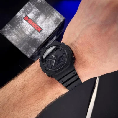 Чоловічий годинник G-SHOCK Casio GA-2100-1A1
