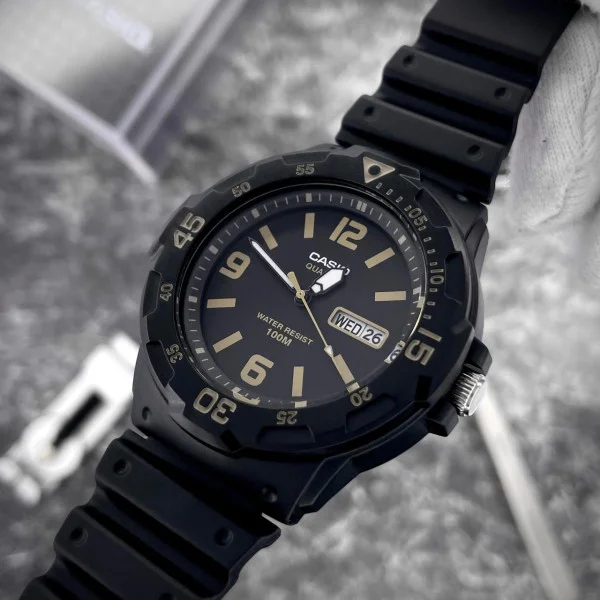 Мужские часы Casio MRW-200H-1B3 фото 3