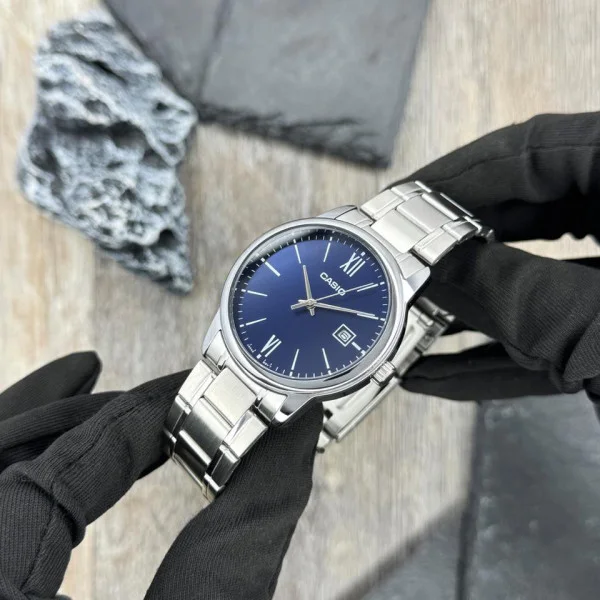 Чоловічий годинник Casio MTP-V002D-2B3 фото 5