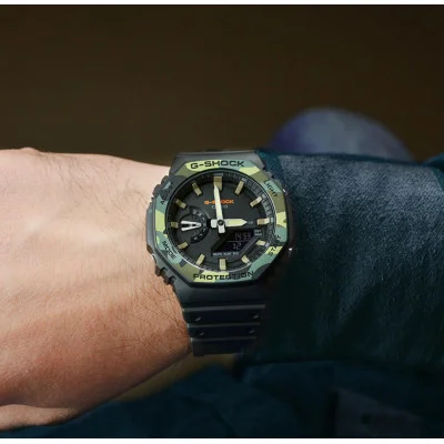Чоловічий годинник Casio GA-2100SU-1A