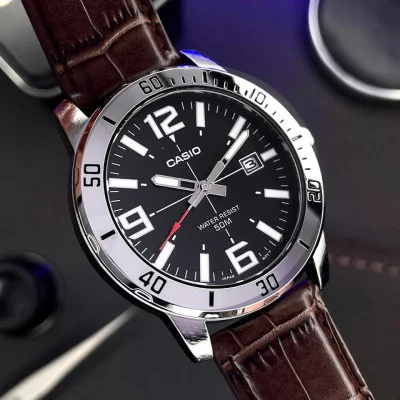 Чоловічий годинник Casio MTP-VD01L-1BVU