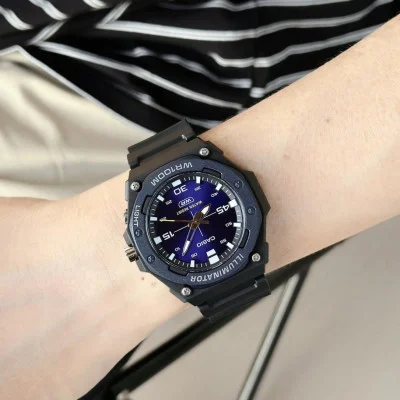 Чоловічий годинник Casio MW-620H-2A