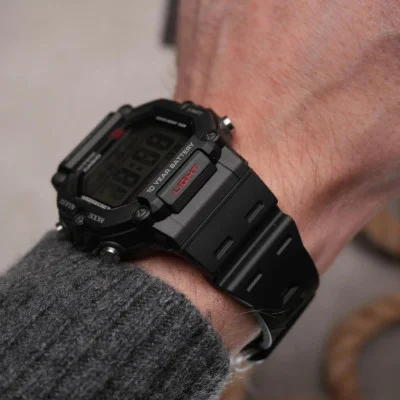 Чоловічий годинник  Casio AE-1600H-1A