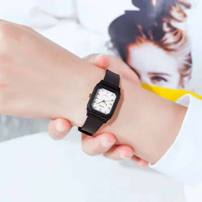 Жіночий годинник Skmei 1651BKGD Black-Gold