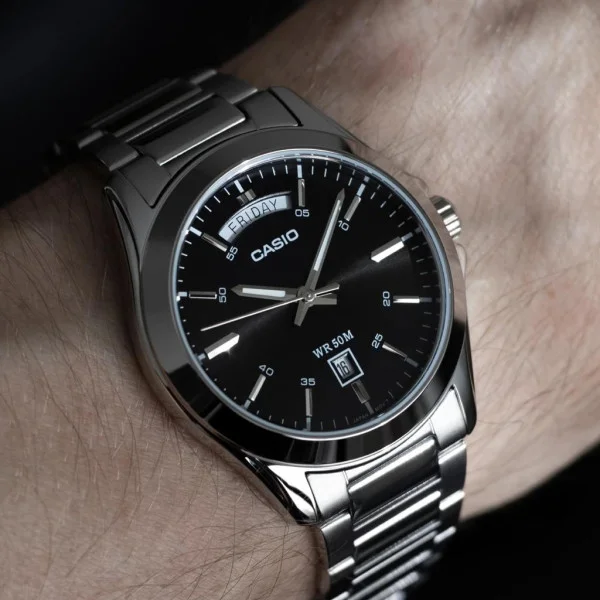 Чоловічий годинник Casio MTP-1370D-1A1 фото 5