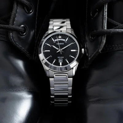 Чоловічий годинник Casio MTP-1370D-1A1