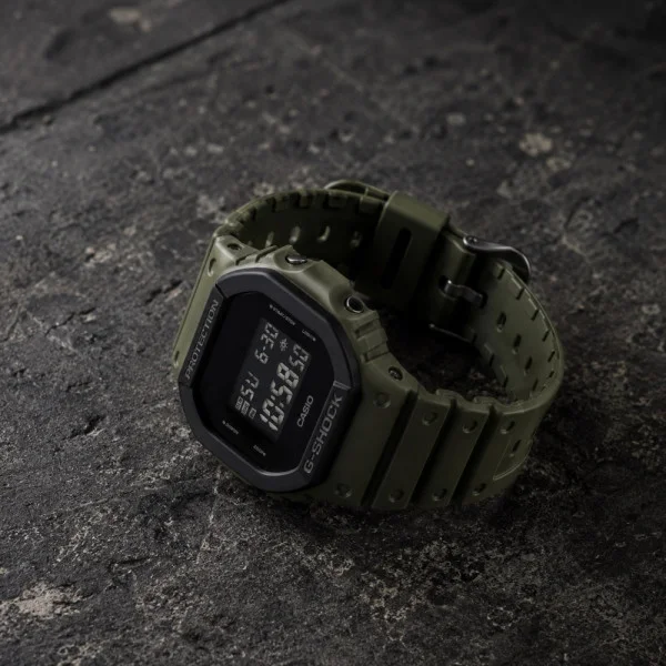 Чоловічий годинник Casio G-SHOCK DW-5610UU-3 фото 5
