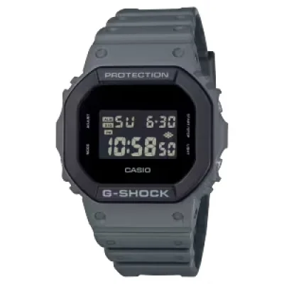 Чоловічий годинник Casio G-SHOCK DW-5610UU-8
