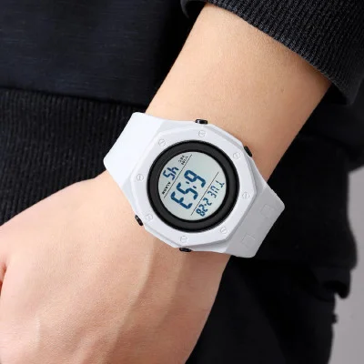 Мужские часы Skmei 2048LTGY Light Grey